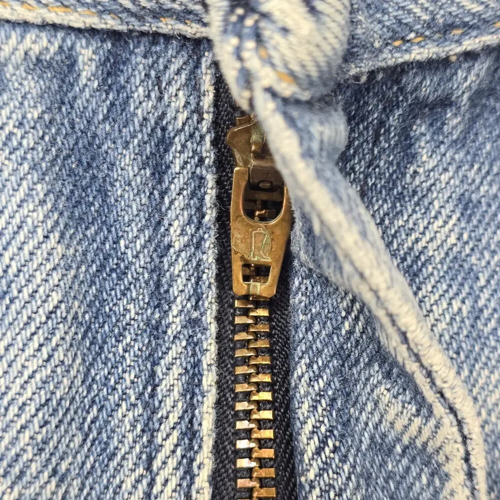 Vintage Rustler Jeans Mens Fits 32x26 Blue Faded Whiskers Denim Straight Leg USA